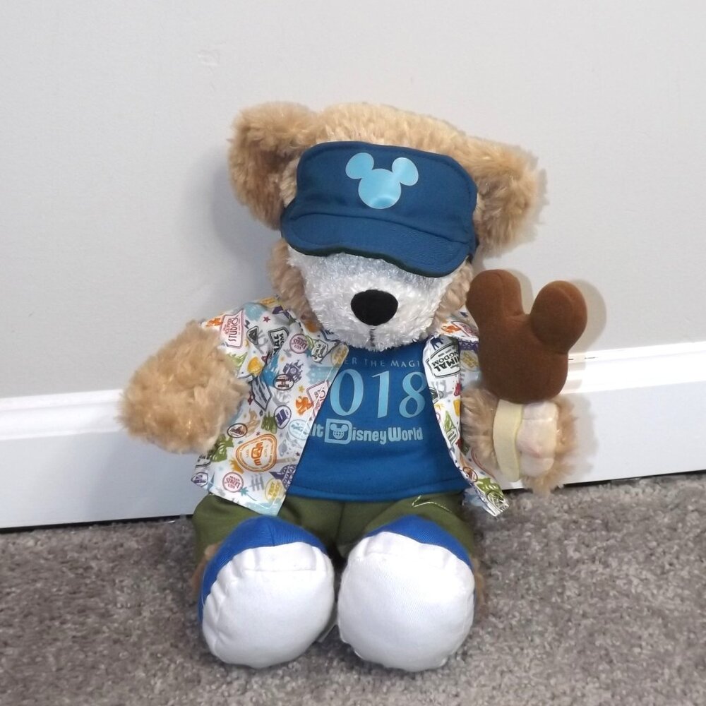 Duffy Bear Disney Parks Plush Stuffed Animal 2018 RARE Tourist Outfit